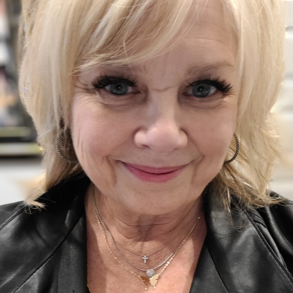 Meet your Posher, Cindy